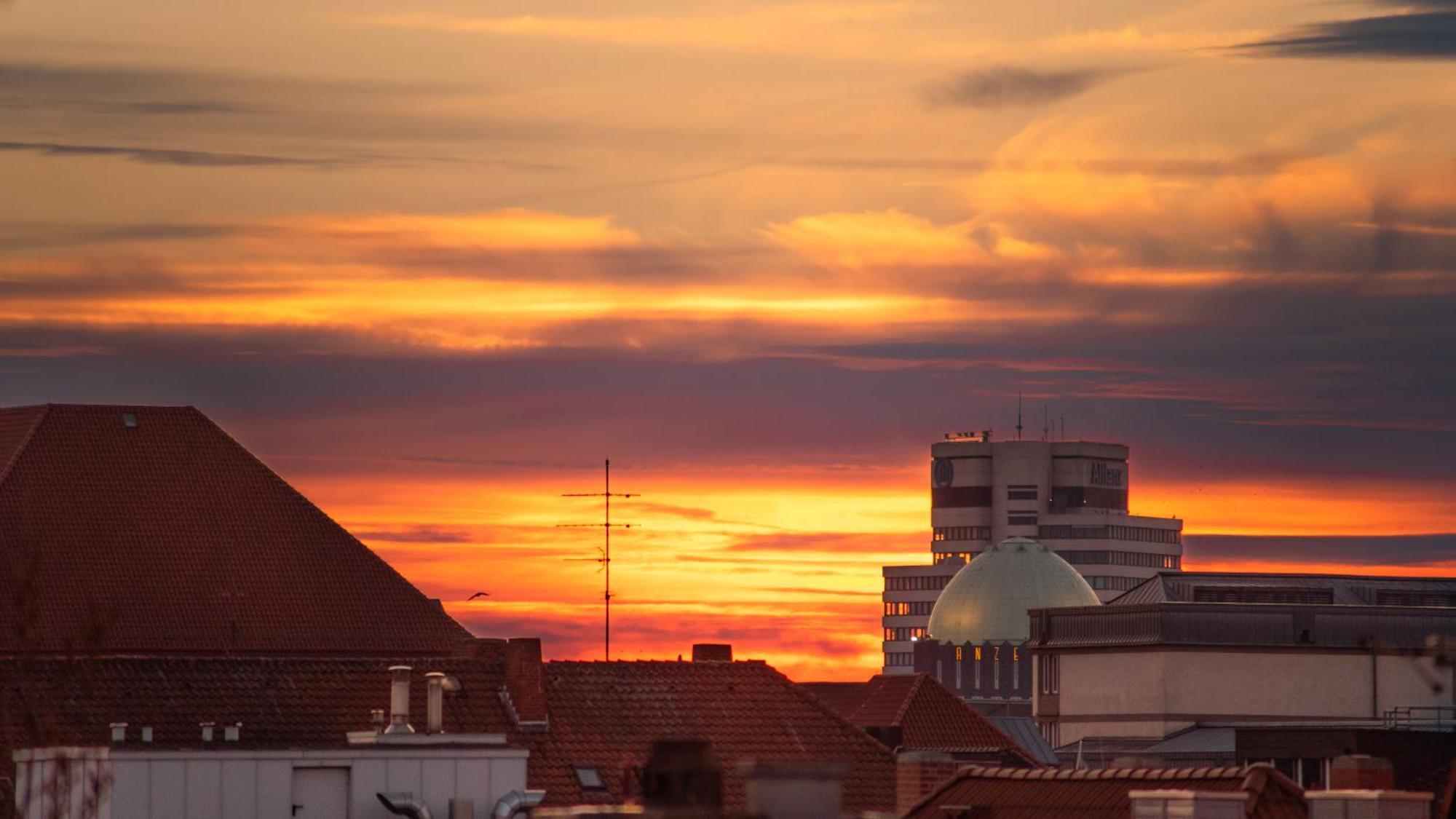 Eich-Penthouse, Zentral Am Stadtwald Mit Ausblick Ueber Die Stadt, 24H Self Check-In, Netflix, Disneyplus Hannover Exteriér fotografie